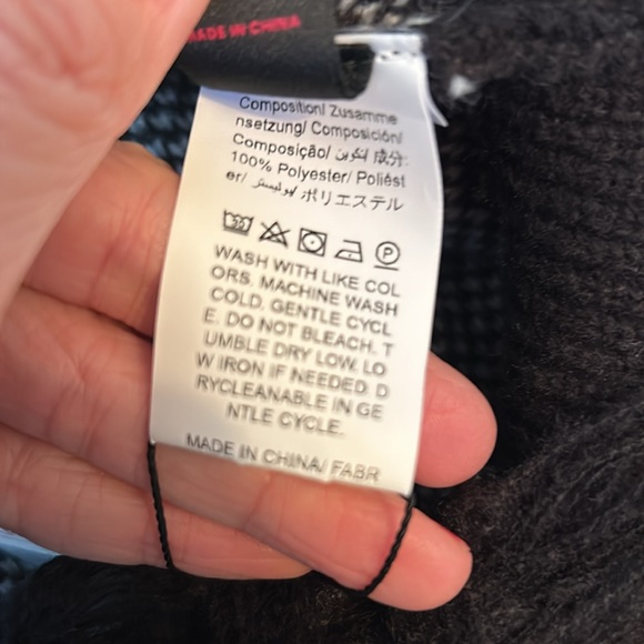 SHEIN Halloween sweater - Picture 8 of 8